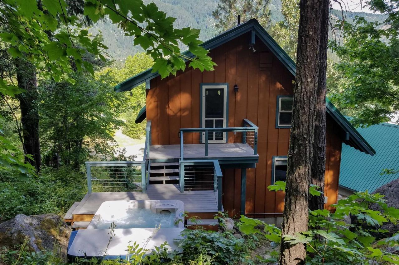 Tamarack Haus Hot Tub And Ev Charging Walk Dtwn! Villa Leavenworth Bagian luar foto